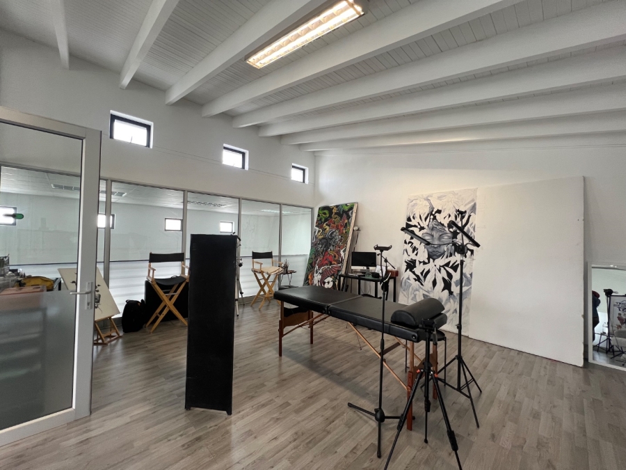 To Let Commercial Property for Rent in Table View Western Cape